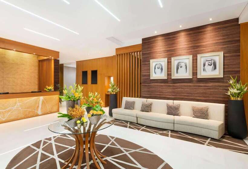 هتل Tryp By Wyndham Abu Dhabi City Center