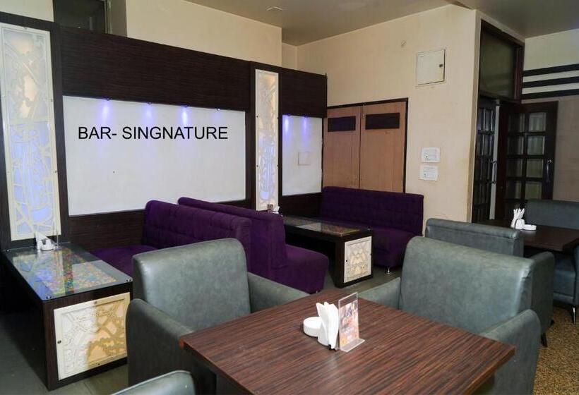 Fotos del hotel Yash Regency:  3