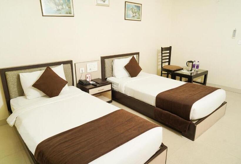Fotos del hotel Yash Regency:  6