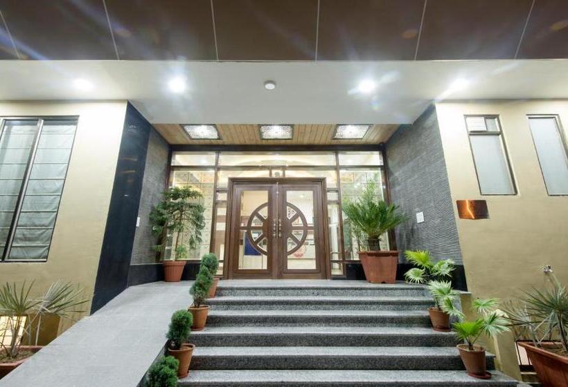 Fotos del hotel Yash Regency:  12