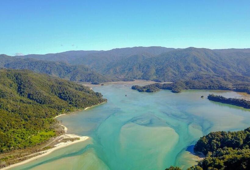 مُتل Century Park