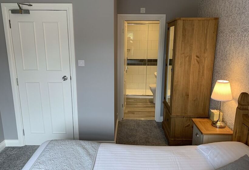 بنسيون Hensleigh House