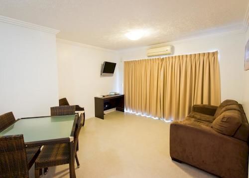 Southern Cross Motel