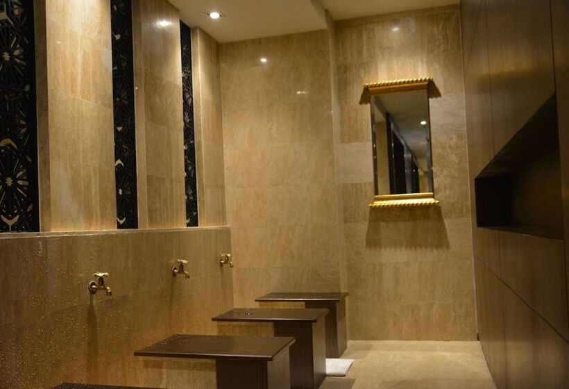 Al Meroz Hotel Bangkok   The Leading Halal