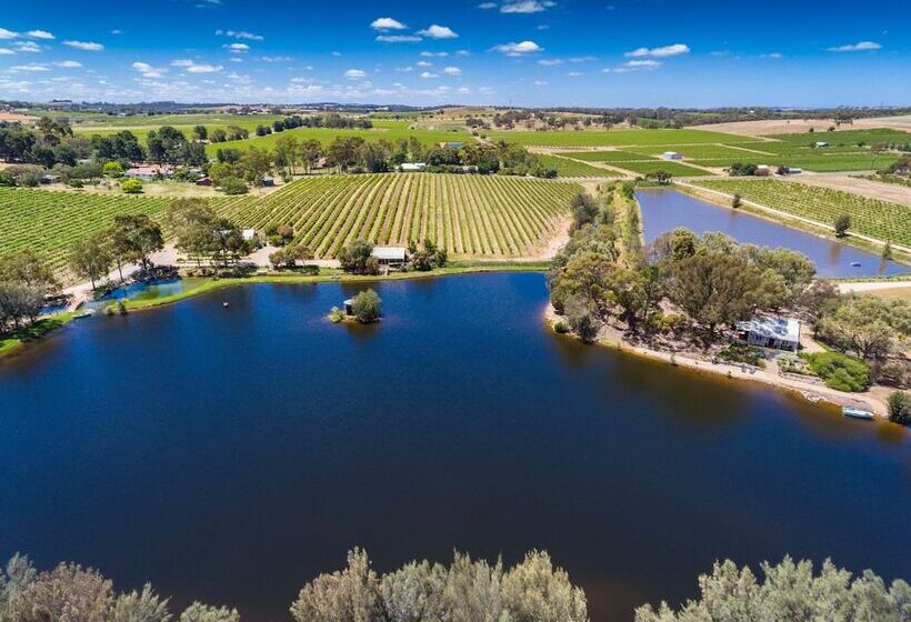 تختخواب و صبحانه Stonewell Cottages And Vineyards