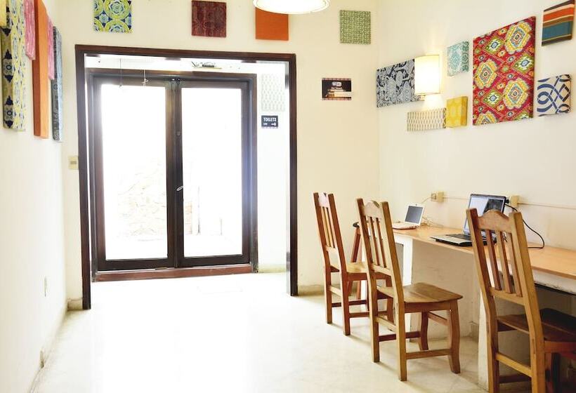 El Viajero Asuncion Hostel & Suites