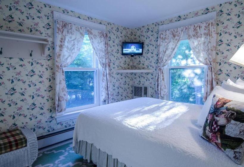 تختخواب و صبحانه Heart Of The Village Inn