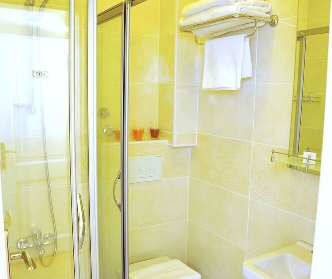 Fotos del hotel Dualis:  15