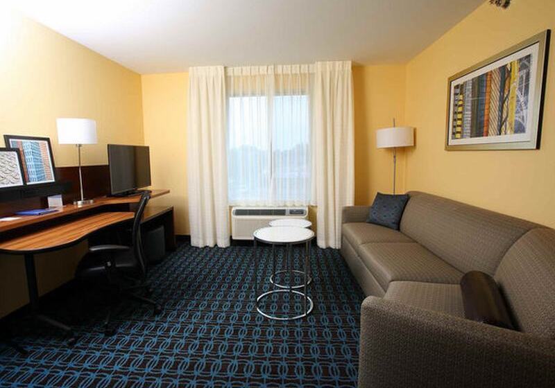 هتل Fairfield Inn & Suites By Marriott East Grand Forks