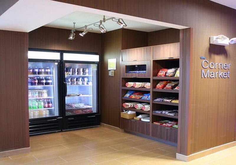 هتل Fairfield Inn & Suites By Marriott East Grand Forks