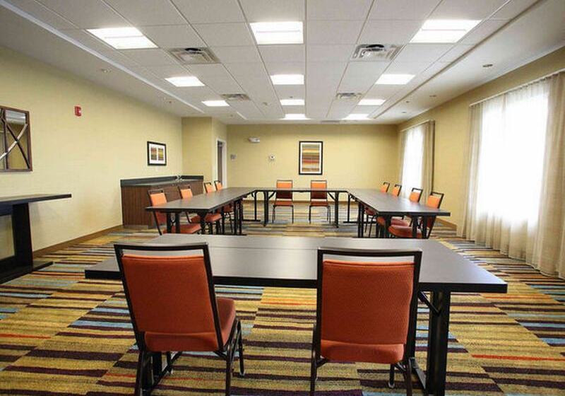 هتل Fairfield Inn & Suites By Marriott East Grand Forks