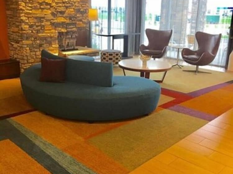 هتل Fairfield Inn & Suites By Marriott East Grand Forks