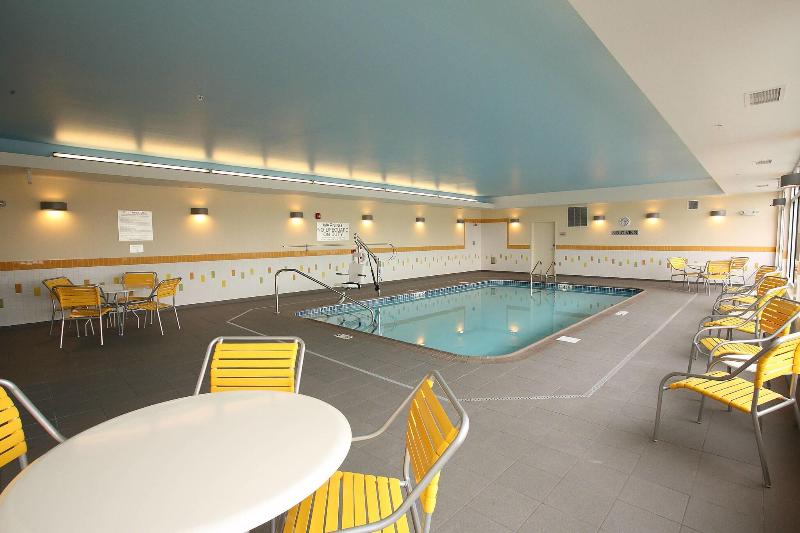 هتل Fairfield Inn & Suites By Marriott East Grand Forks