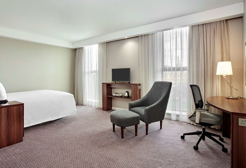هتل Hampton By Hilton Bristol City Centre