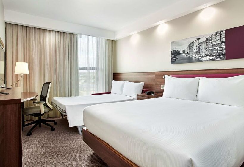 هتل Hampton By Hilton Bristol City Centre