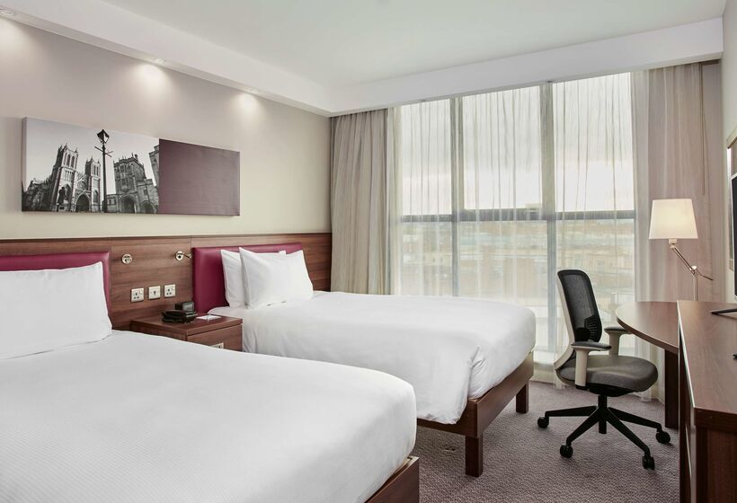 Hotel Hampton By Hilton Bristol City Centre