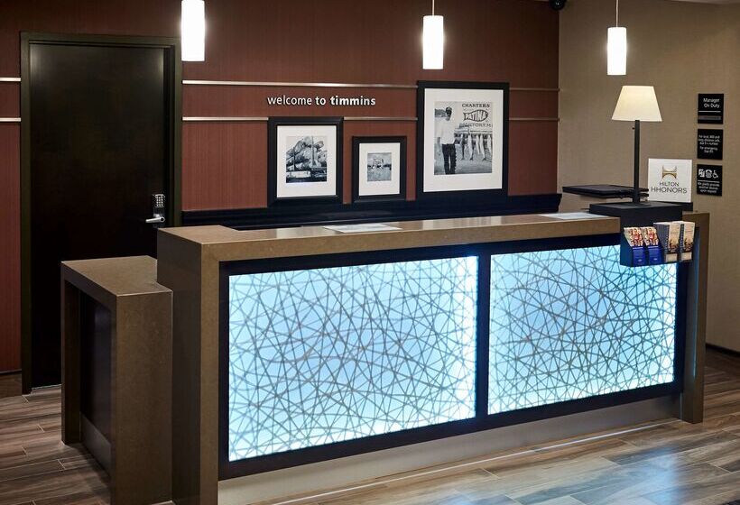 هتل Hampton Inn By Hilton Timmins