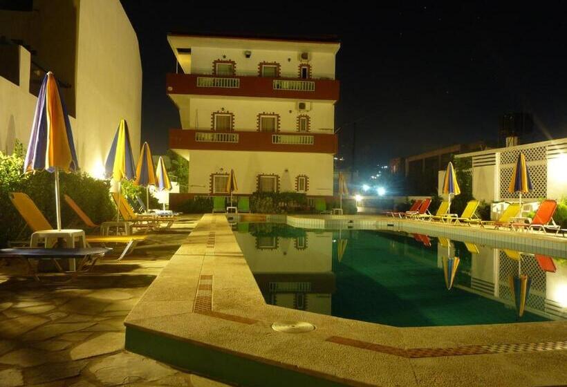 هتل Haris Apartments