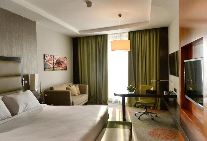 هتل Holiday Inn Jeddah Gateway, An Ihg