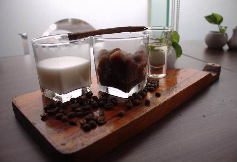 هتل @hom Premiere Cilacap