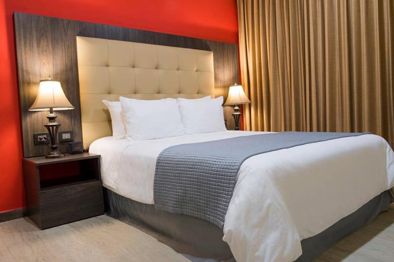 هتل Hr Amada Cúcuta