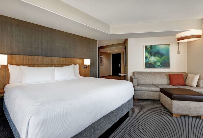 هتل Hyatt Place Bloomington / Normal
