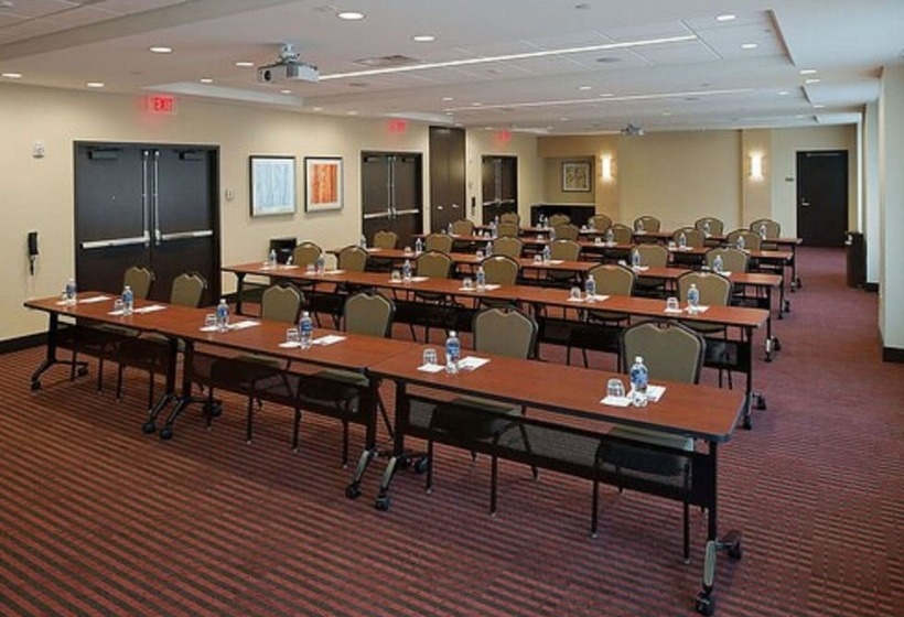 هتل Hyatt Place Bloomington / Normal