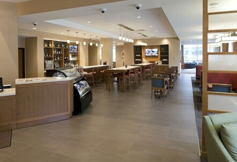 هتل Hyatt Place Bloomington / Normal