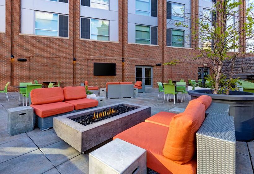 هتل Hyatt Place Bloomington / Normal