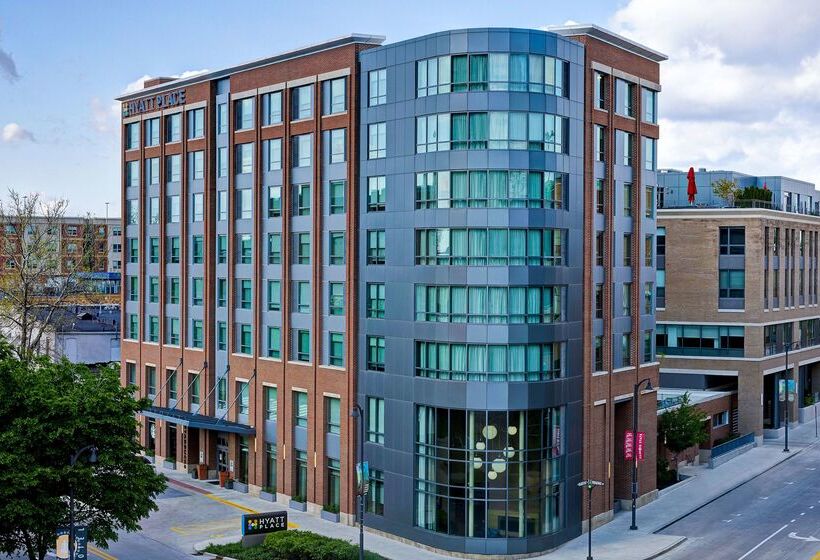 هتل Hyatt Place Bloomington / Normal
