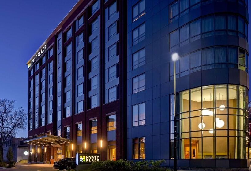 هتل Hyatt Place Bloomington / Normal