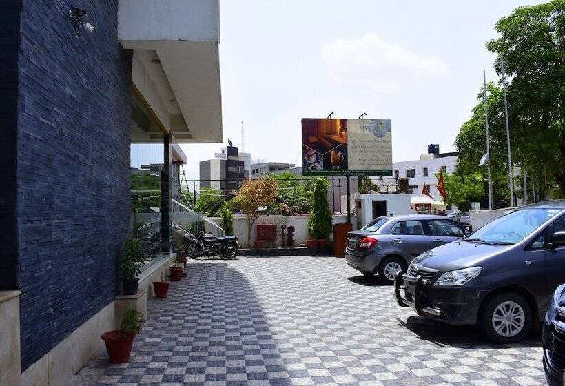 Fotos del hotel Jagrati Ananta Express:  19