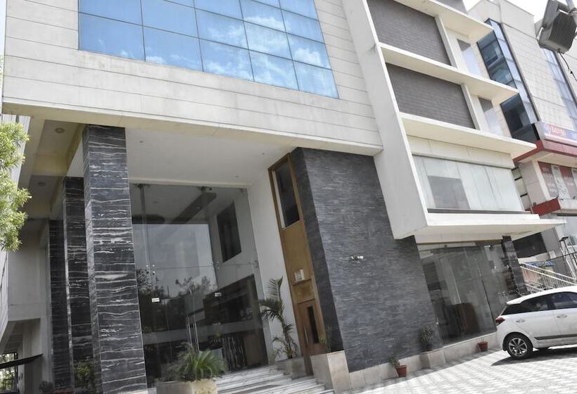 Fotos del hotel Jagrati Ananta Express:  4