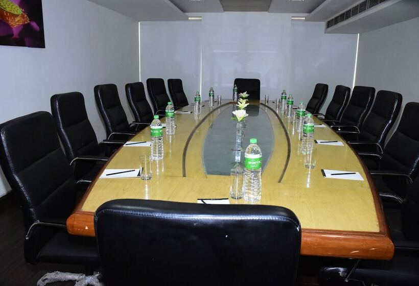 Fotos del hotel Jagrati Ananta Express:  13