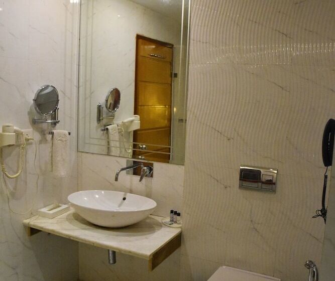 Fotos del hotel Jagrati Ananta Express:  6