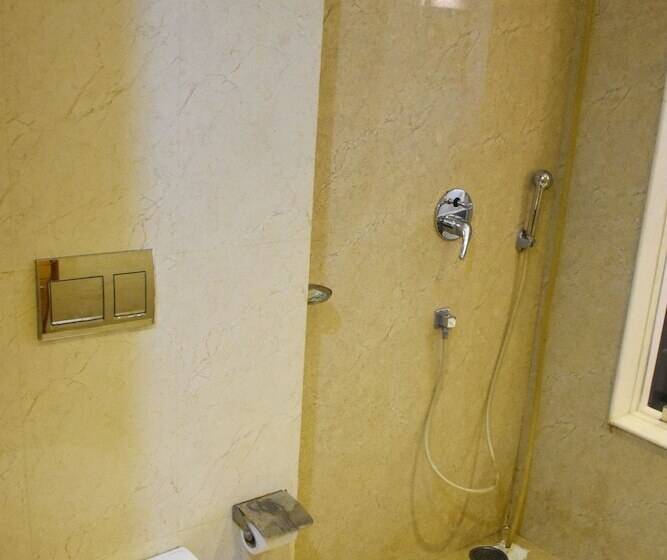 Fotos del hotel Jagrati Ananta Express:  20