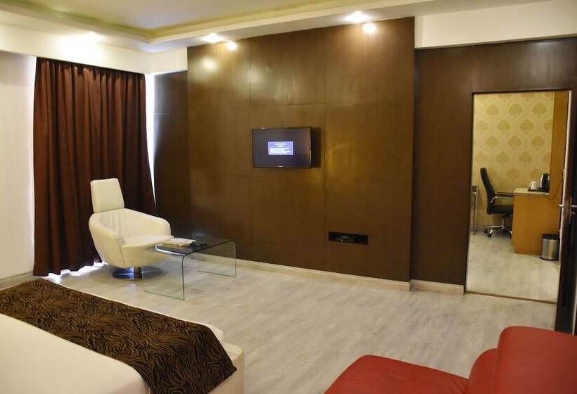 Fotos del hotel Jagrati Ananta Express:  11