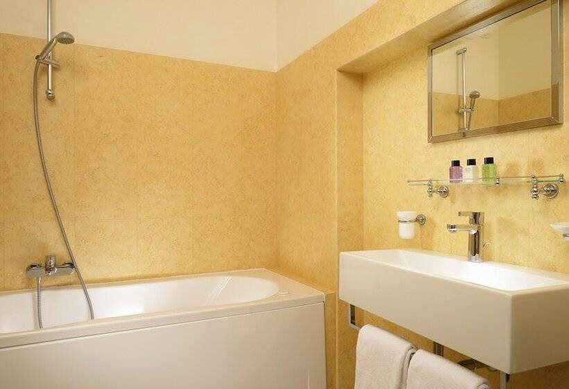 Fotos del hotel L Orologio:  12