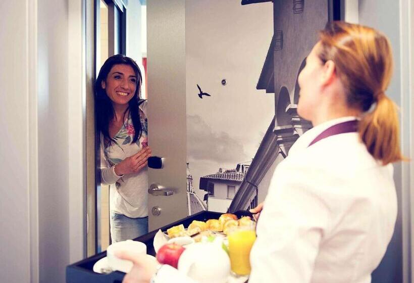 هتل Mercure Firenze Centro