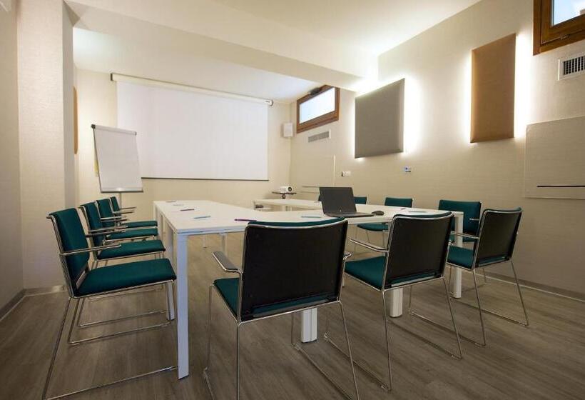 هتل Mercure Firenze Centro