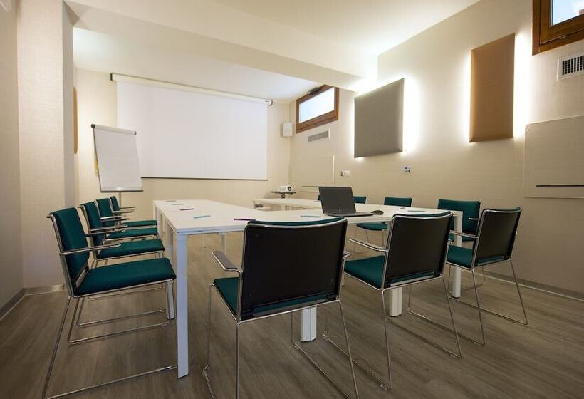 هتل Mercure Firenze Centro