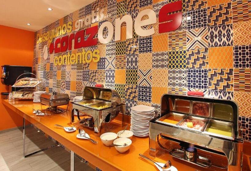 ホテル One Periferico Sur