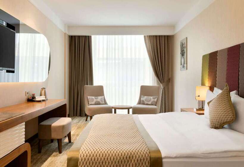 هتل Ramada By Wyndham Gemli̇k