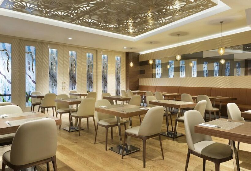 هتل Ramada By Wyndham Gemli̇k