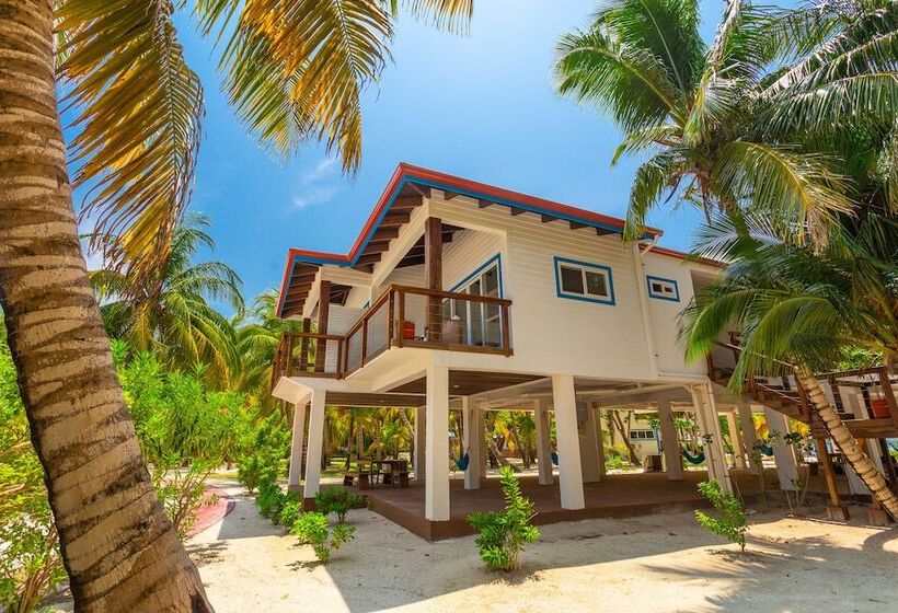 هتل Ray Caye Private Island Resort