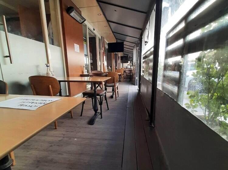 Fotos del hotel Sapko Airport:  19