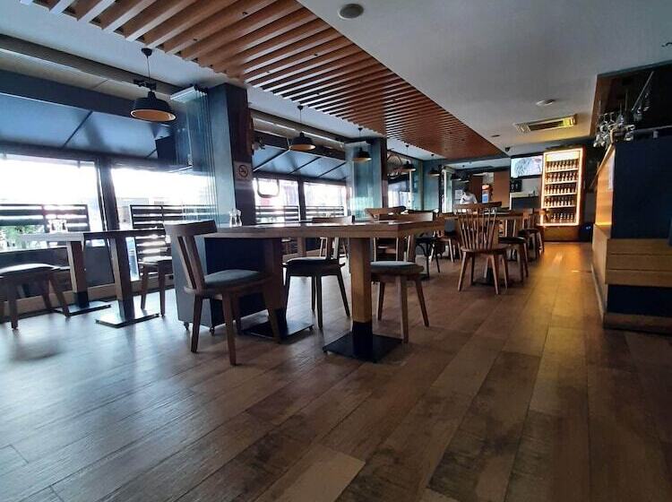 Fotos del hotel Sapko Airport:  47