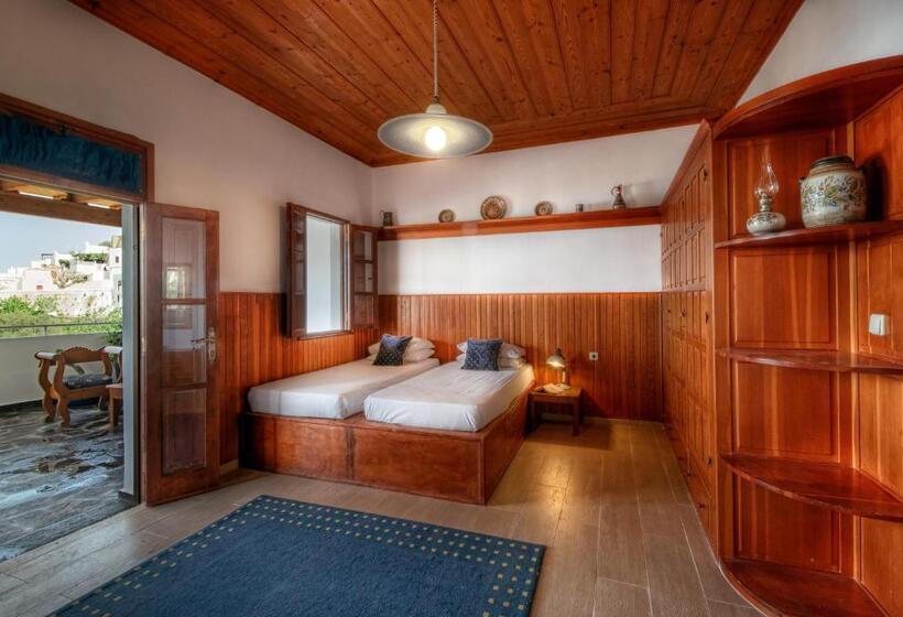 هتل Thea Villas And Suite