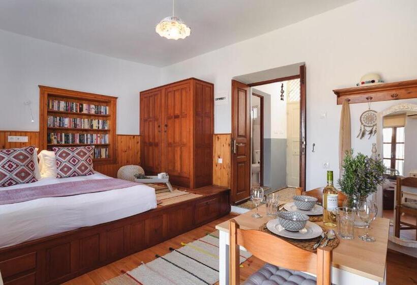 هتل Thea Villas And Suite