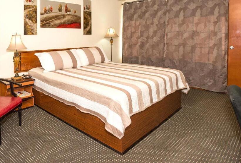 هتل Tropico Inn